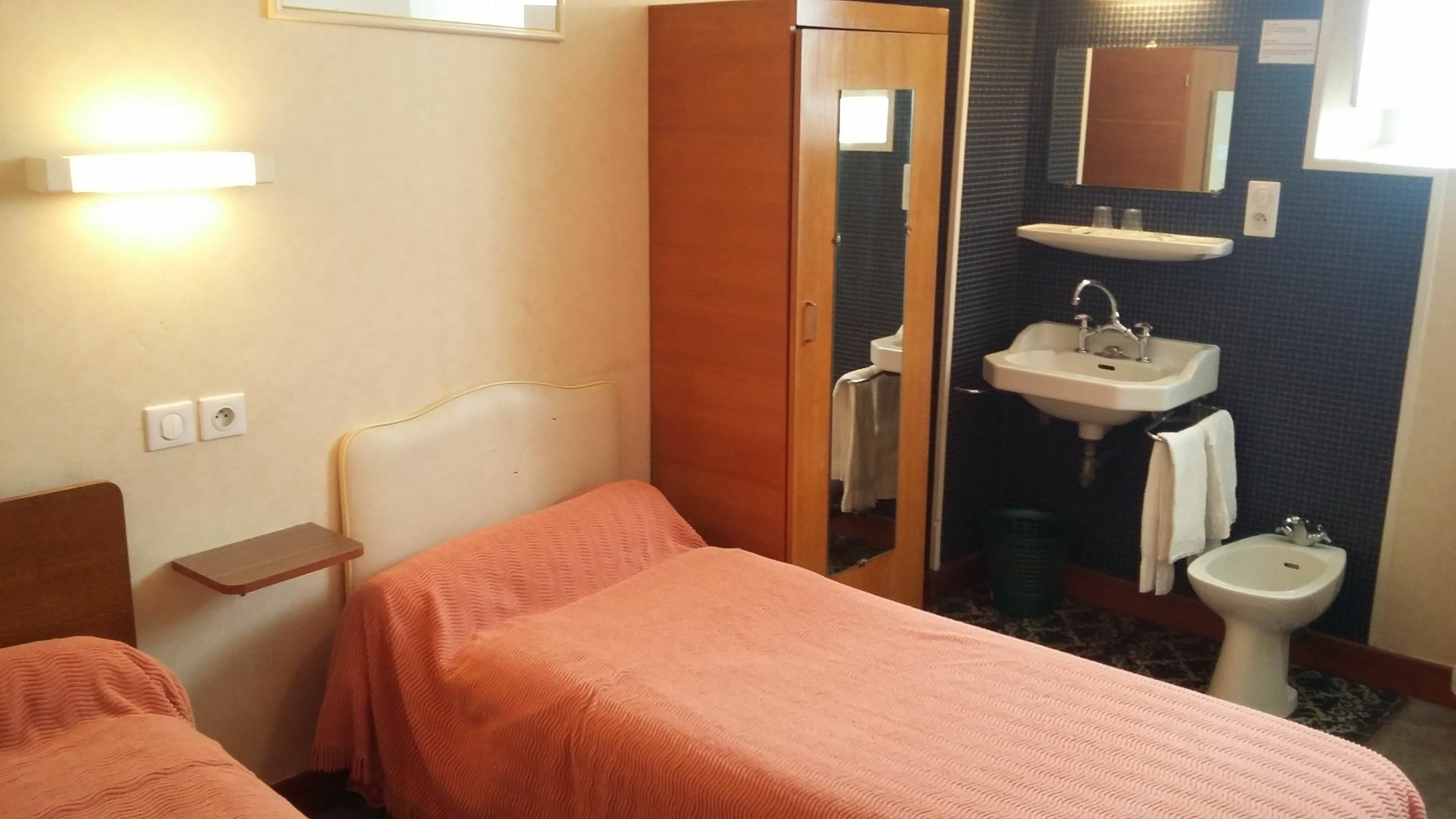 Hotel Du Viscos Lourdes Eksteriør billede